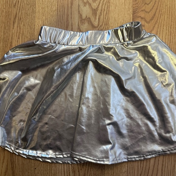 Shiny Silver Skirt Size XS - Picture 2 of 5
